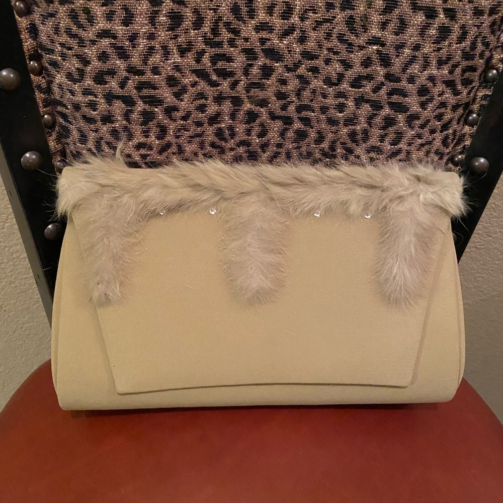 Light green purse